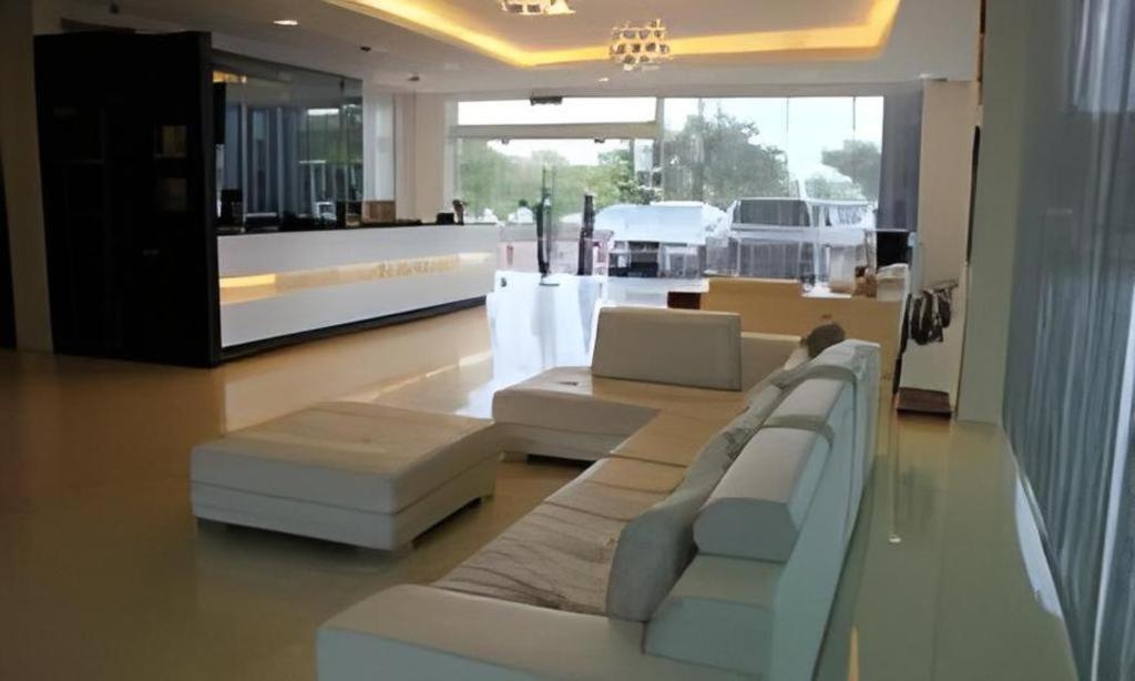 Kingston Hotel קוטה קינבלו מראה חיצוני תמונה