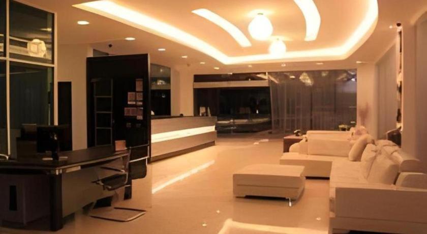 Kingston Hotel קוטה קינבלו מראה חיצוני תמונה